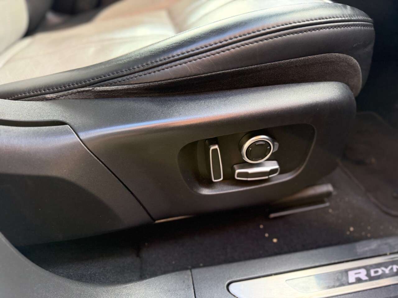 2021 LAND ROVER RANGE ROVER EVOQUE 2021 LAND ROVER RANGE ROVER EVOQUE