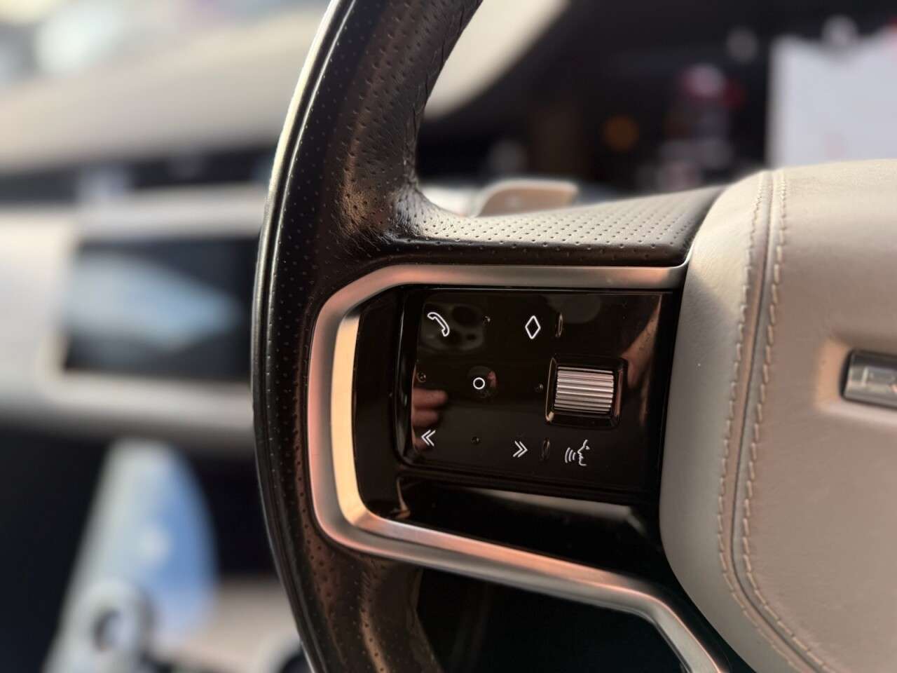 2021 LAND ROVER RANGE ROVER EVOQUE 2021 LAND ROVER RANGE ROVER EVOQUE