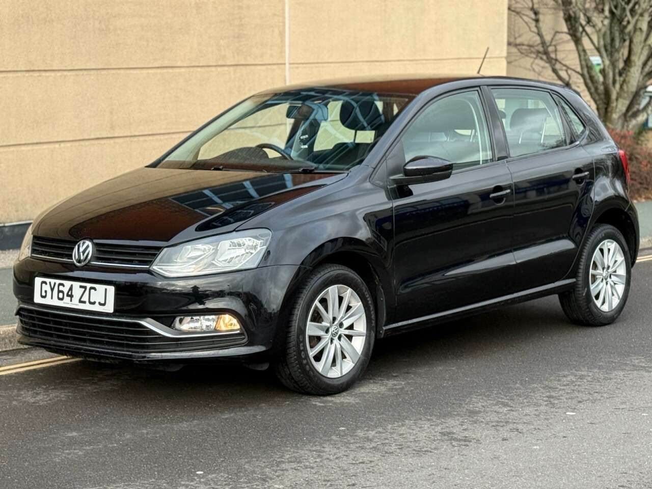 A 2014 VOLKSWAGEN POLO 1.0 BlueMotion Tech SE Hatchback 5dr Petrol Manual Euro 6 (s/s) (60 ps) 1 O A 2014 VOLKSWAGEN POLO 1.0 BlueMotion Tech SE Hatchback 5dr Petrol Manual Euro 6 (s/s) (60 ps) 1 O