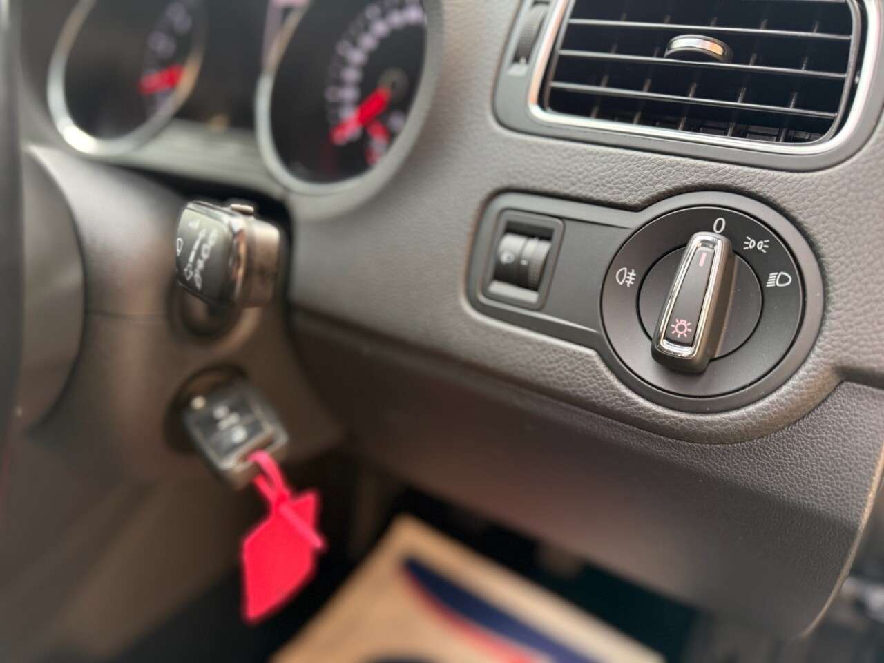 2014 VOLKSWAGEN POLO 2014 VOLKSWAGEN POLO