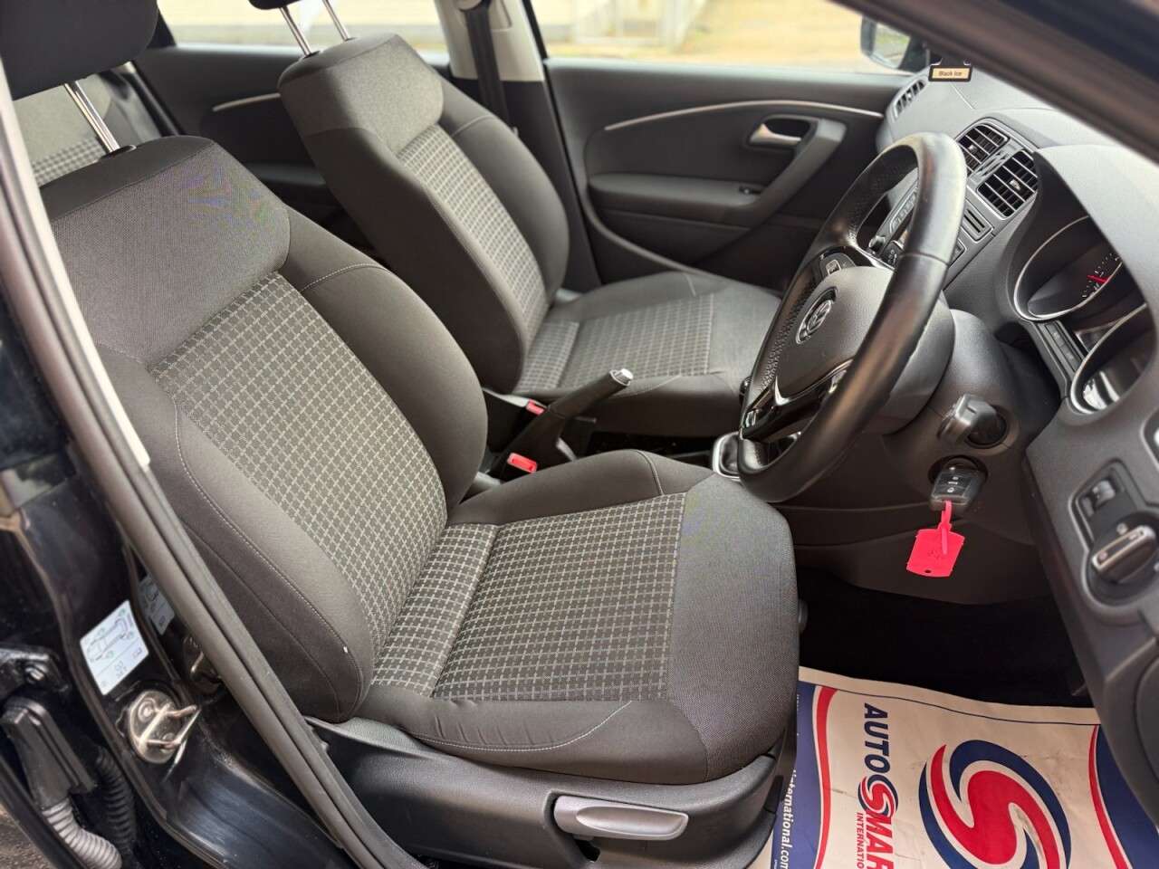 2014 VOLKSWAGEN POLO 2014 VOLKSWAGEN POLO