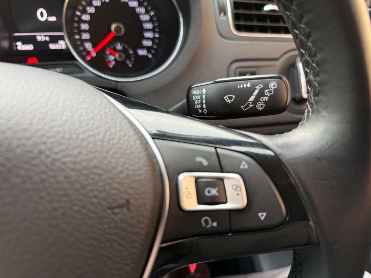 2014 VOLKSWAGEN POLO 2014 VOLKSWAGEN POLO