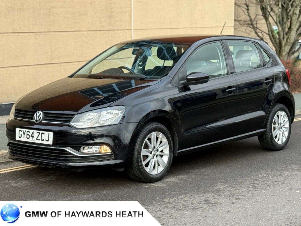 A 2014 VOLKSWAGEN POLO 1.0 BlueMotion Tech SE Hatchback 5dr Petrol Manual Euro 6 (s/s) (60 ps) 1 O A 2014 VOLKSWAGEN POLO 1.0 BlueMotion Tech SE Hatchback 5dr Petrol Manual Euro 6 (s/s) (60 ps) 1 O