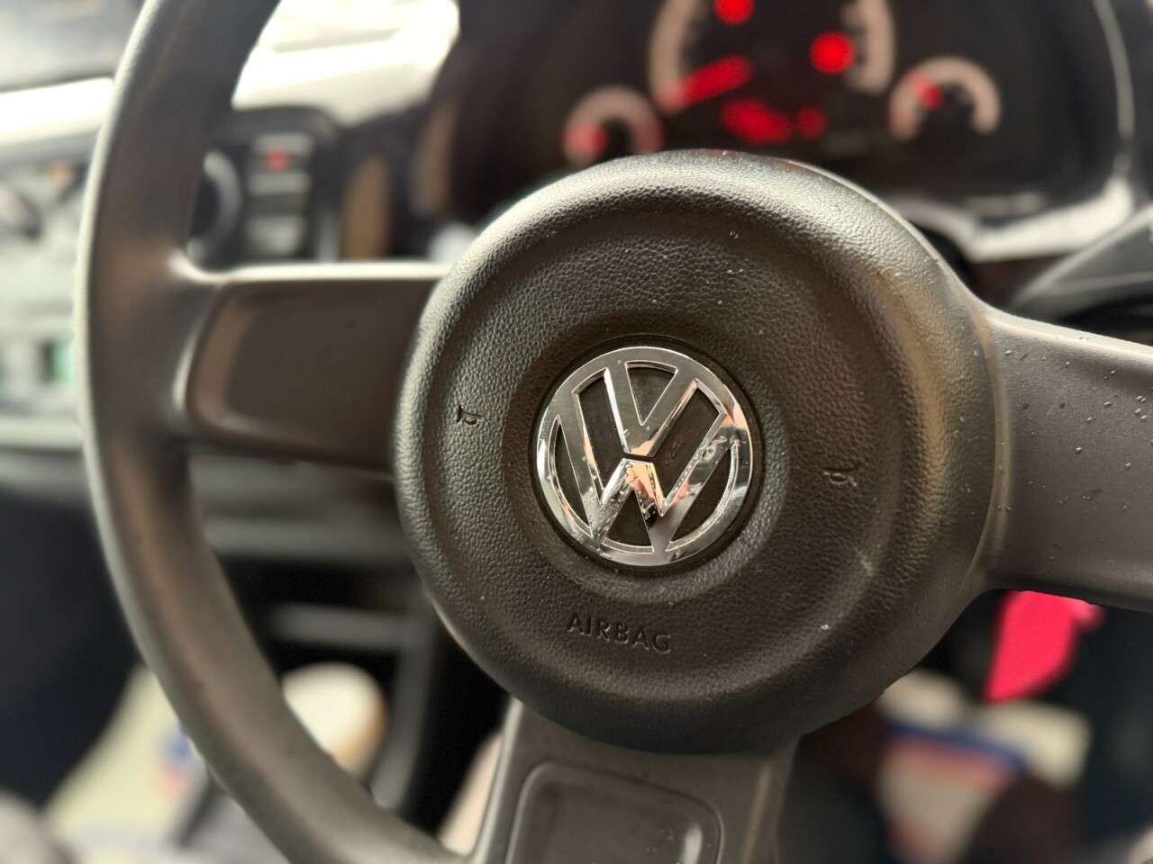 2013 VOLKSWAGEN UP! 2013 VOLKSWAGEN UP!