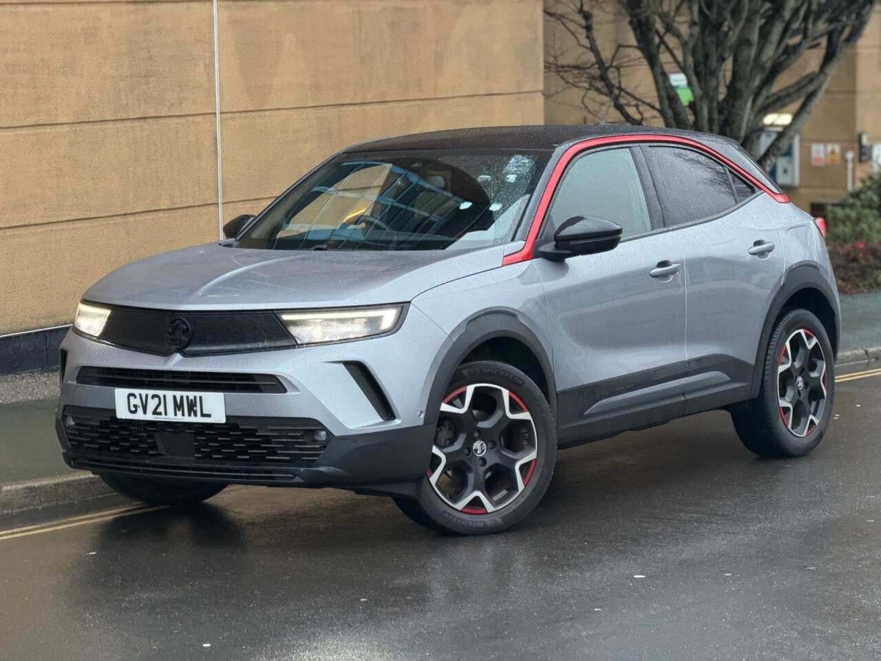 A 2021 VAUXHALL MOKKA 1.2 Turbo SRi Nav Premium SUV 5dr Petrol Manual Euro 6 (s/s) (100 ps) A 2021 VAUXHALL MOKKA 1.2 Turbo SRi Nav Premium SUV 5dr Petrol Manual Euro 6 (s/s) (100 ps)