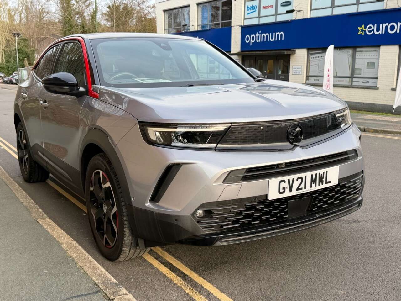 A 2021 VAUXHALL MOKKA 1.2 Turbo SRi Nav Premium SUV 5dr Petrol Manual Euro 6 (s/s) (100 ps) A 2021 VAUXHALL MOKKA 1.2 Turbo SRi Nav Premium SUV 5dr Petrol Manual Euro 6 (s/s) (100 ps)