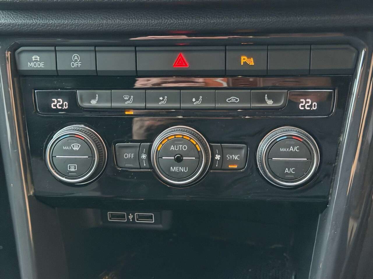 2018 VOLKSWAGEN T-ROC 2018 VOLKSWAGEN T-ROC