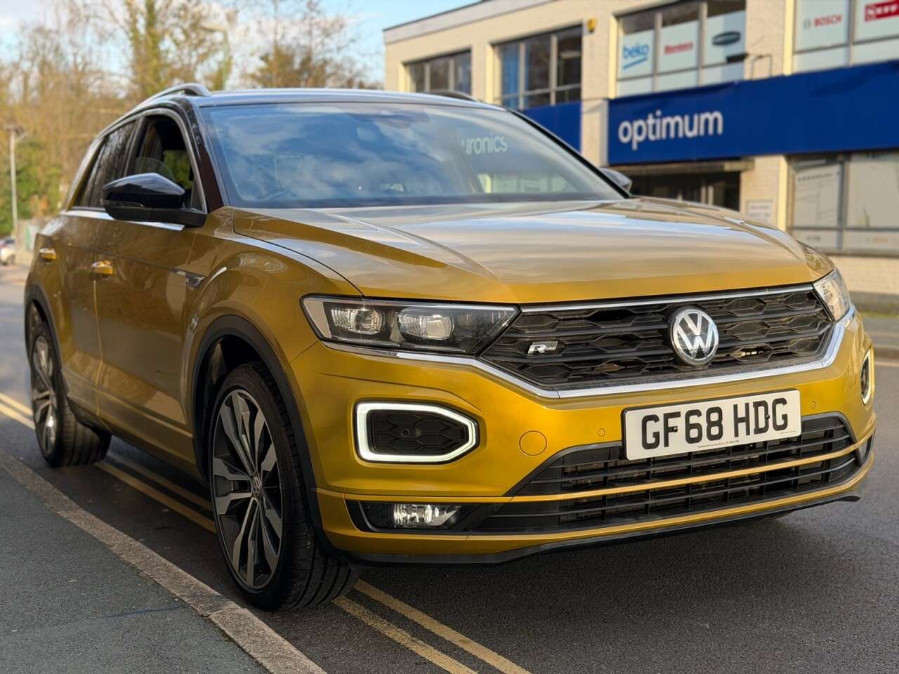 A 2018 VOLKSWAGEN T-ROC 1.5 TSI GPF EVO R-Line SUV 5dr Petrol Manual Euro 6 (s/s) (150 ps) A 2018 VOLKSWAGEN T-ROC 1.5 TSI GPF EVO R-Line SUV 5dr Petrol Manual Euro 6 (s/s) (150 ps)