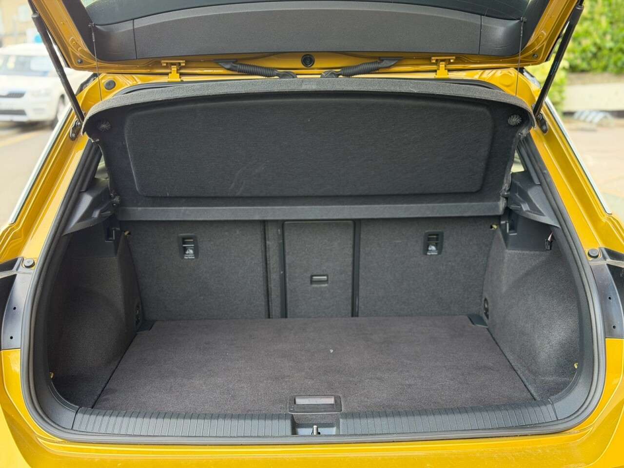 2018 VOLKSWAGEN T-ROC 2018 VOLKSWAGEN T-ROC