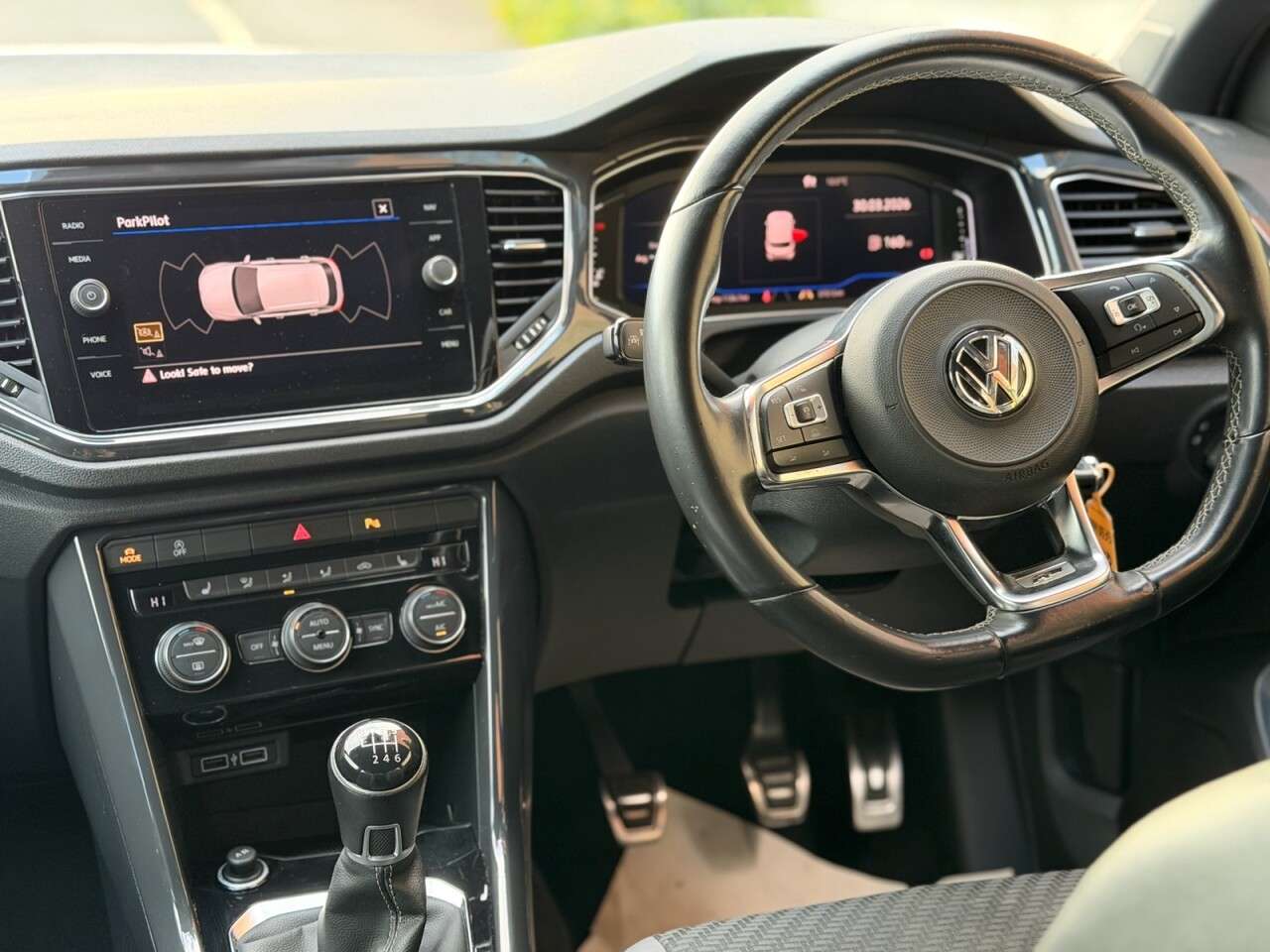 2018 VOLKSWAGEN T-ROC 2018 VOLKSWAGEN T-ROC