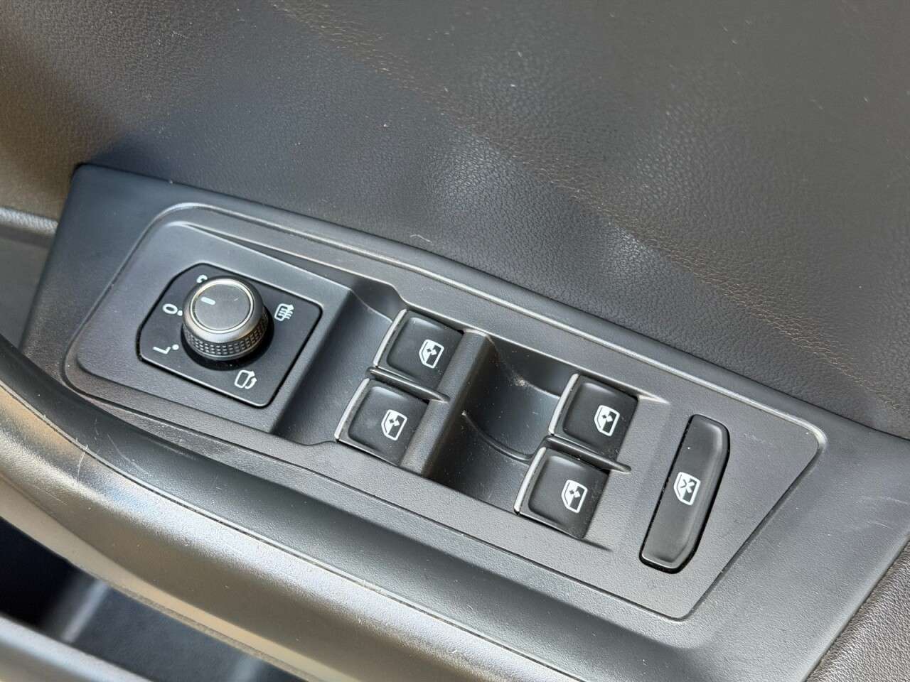 2018 VOLKSWAGEN T-ROC 2018 VOLKSWAGEN T-ROC