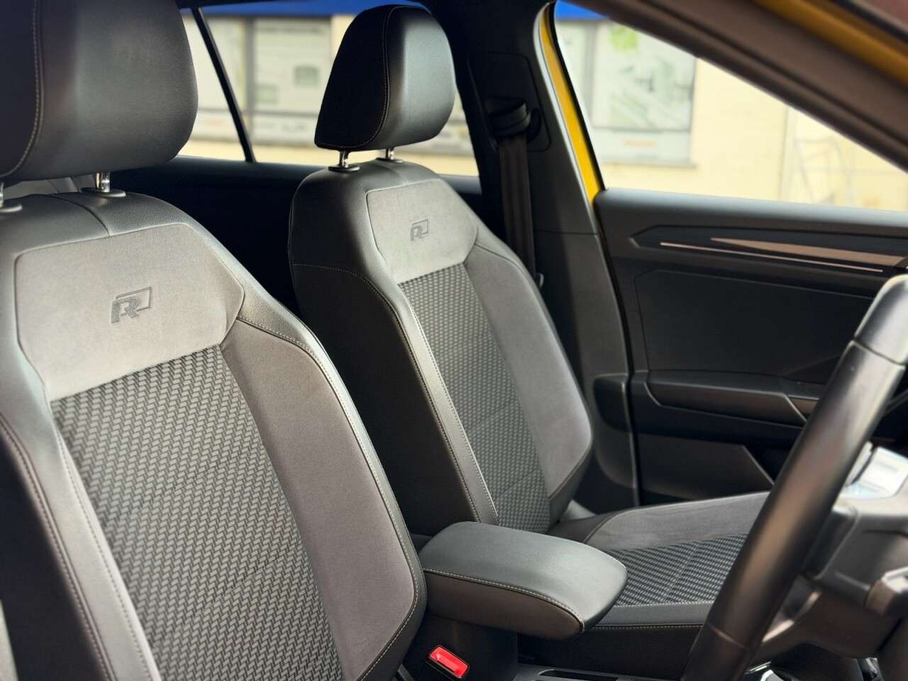 2018 VOLKSWAGEN T-ROC 2018 VOLKSWAGEN T-ROC