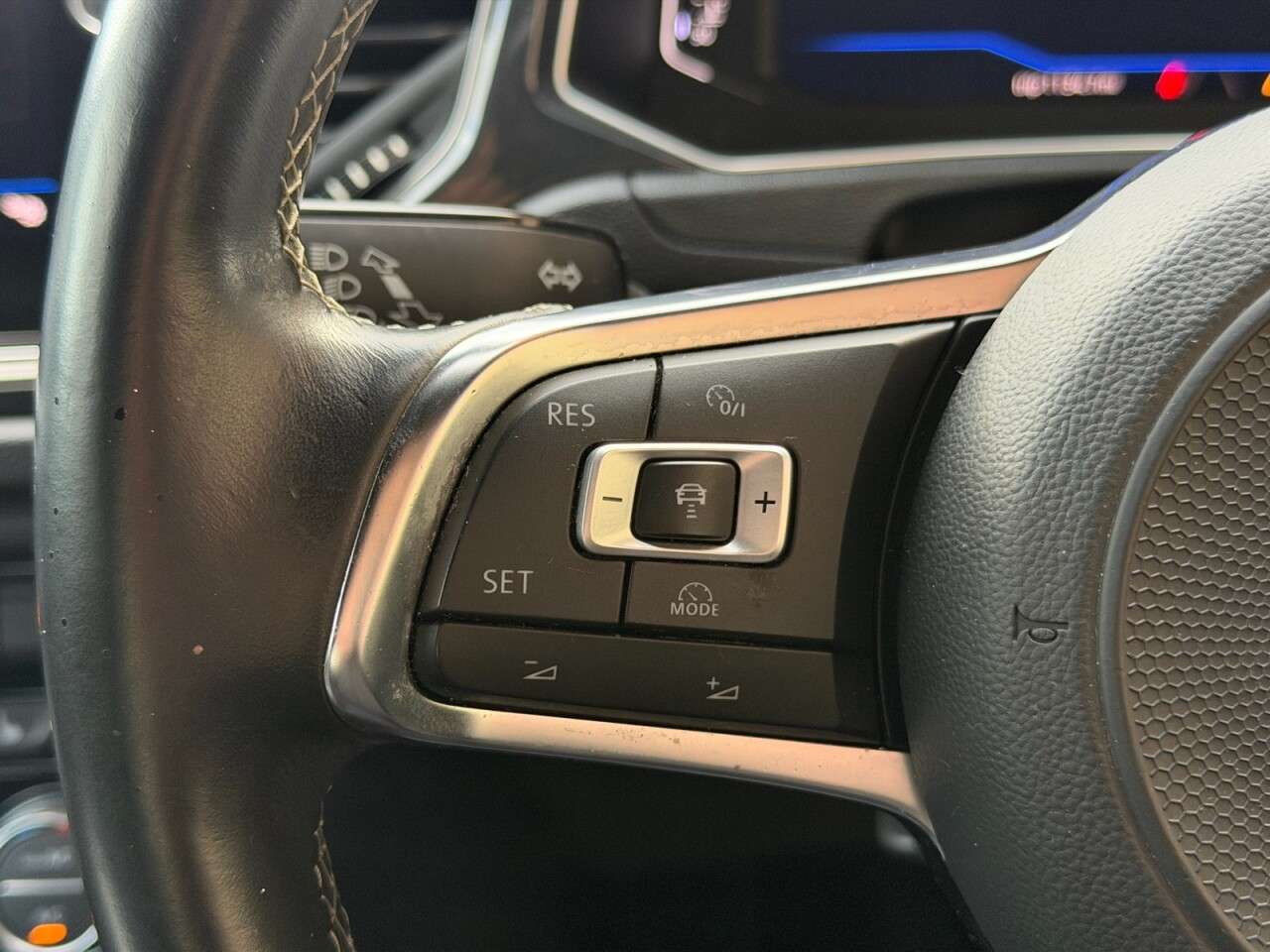 2018 VOLKSWAGEN T-ROC 2018 VOLKSWAGEN T-ROC