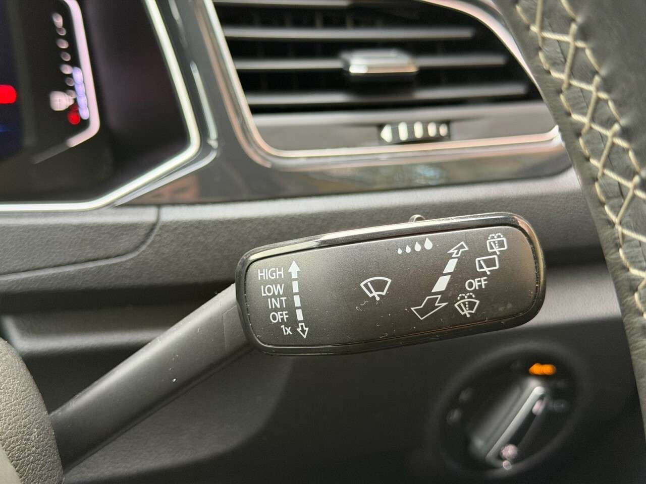 2018 VOLKSWAGEN T-ROC 2018 VOLKSWAGEN T-ROC