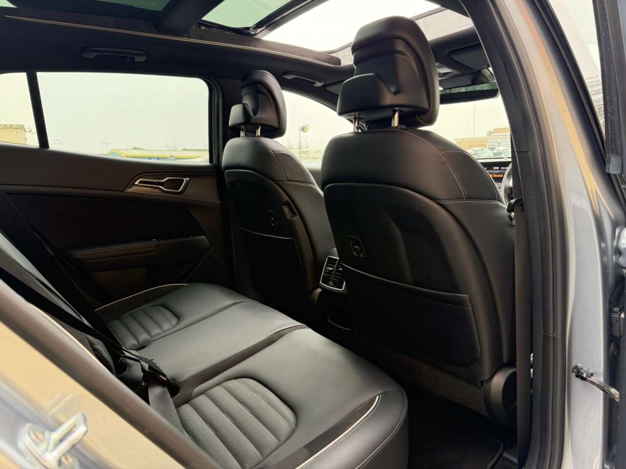 2023 KIA SPORTAGE 2023 KIA SPORTAGE