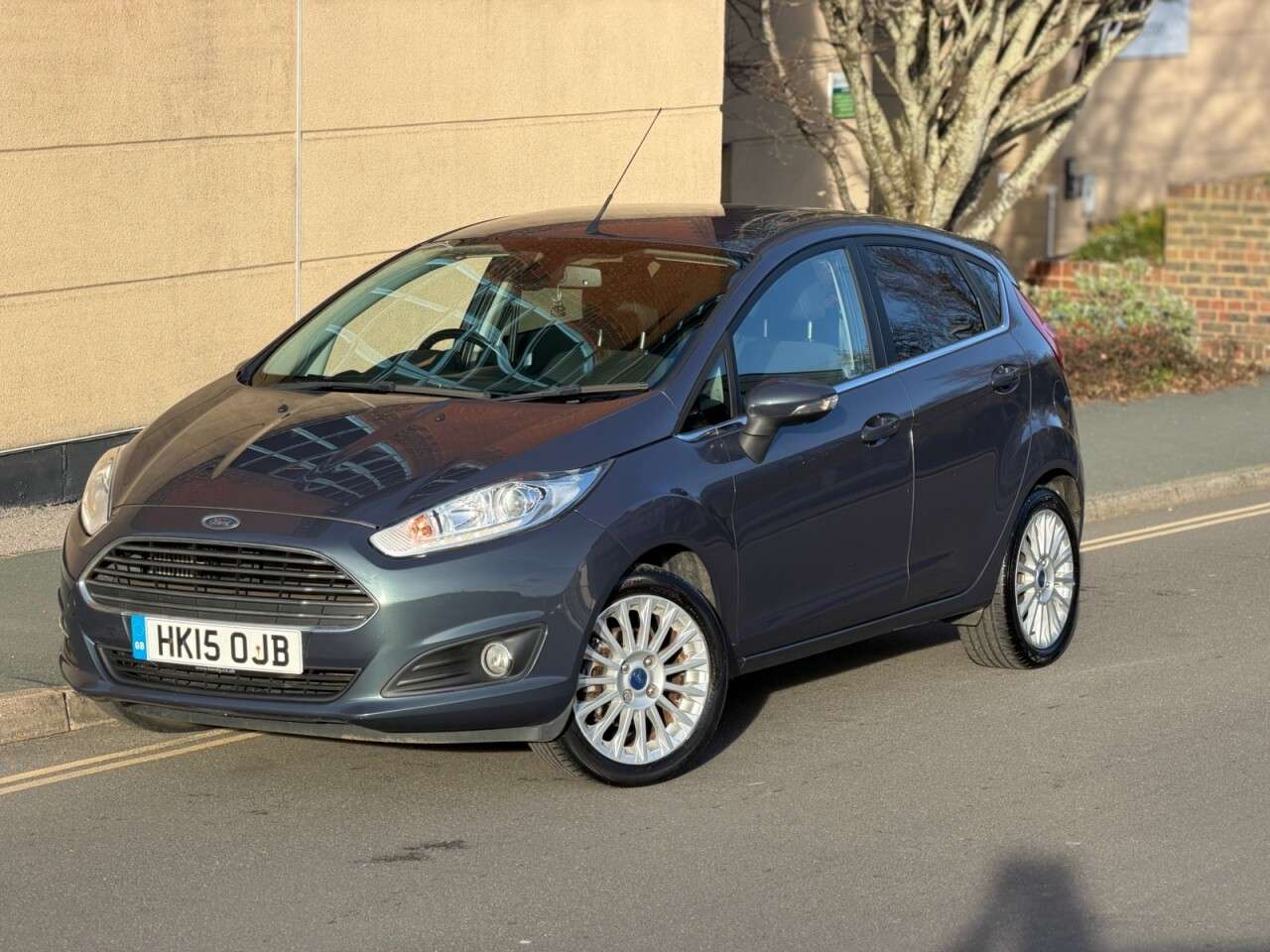A 2015 FORD FIESTA 1.0T EcoBoost Titanium Hatchback 5dr Petrol Manual Euro 5 (s/s) (100 ps) A 2015 FORD FIESTA 1.0T EcoBoost Titanium Hatchback 5dr Petrol Manual Euro 5 (s/s) (100 ps)