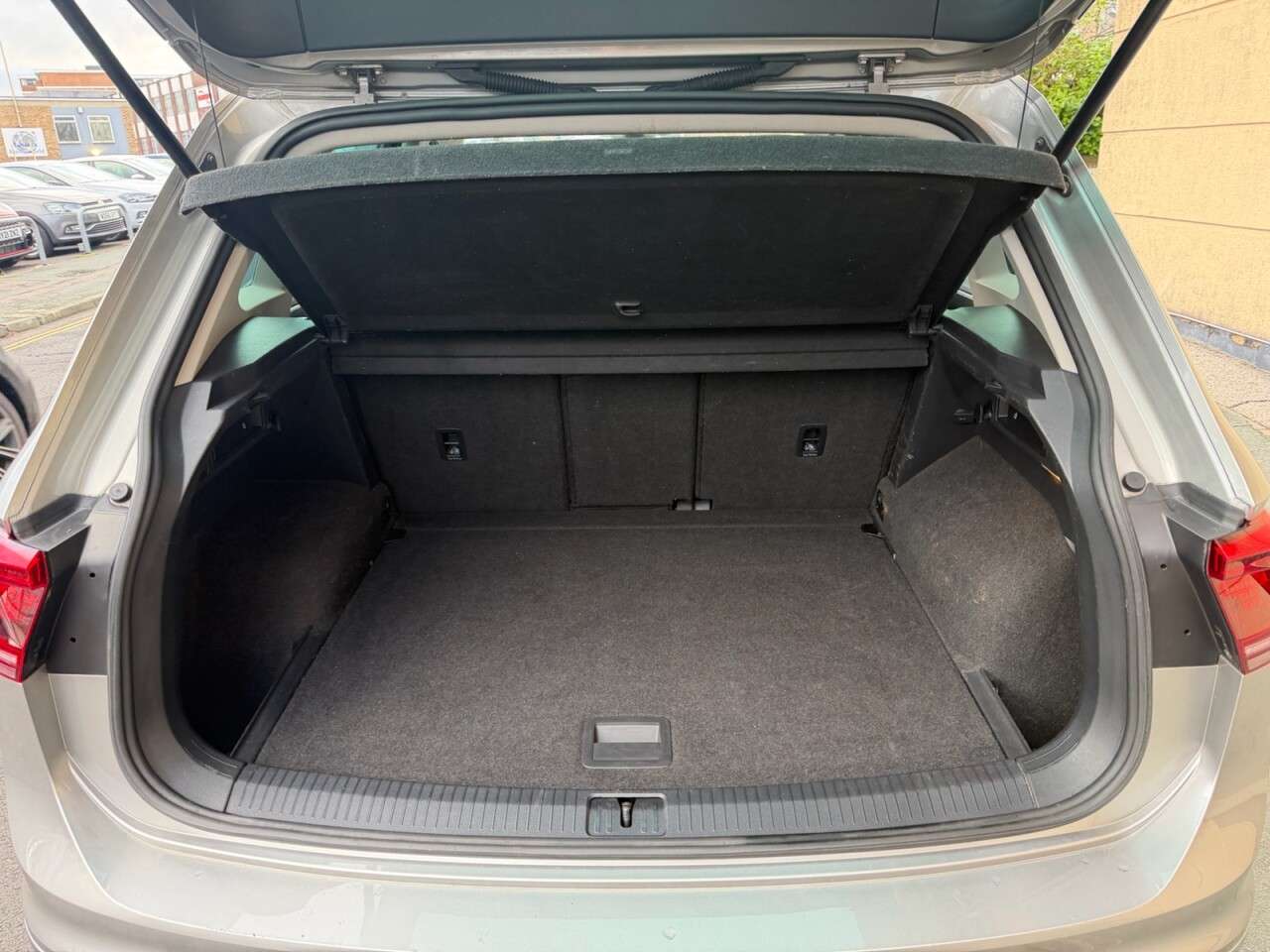 2018 VOLKSWAGEN TIGUAN 2018 VOLKSWAGEN TIGUAN