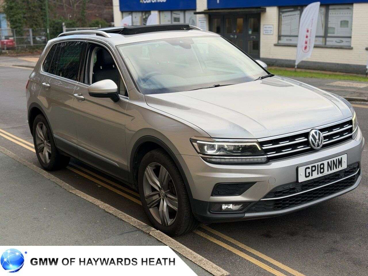 A 2018 VOLKSWAGEN TIGUAN 2.0 TSI SEL SUV 5dr Petrol DSG 4Motion Euro 6 (s/s) (180 ps) A 2018 VOLKSWAGEN TIGUAN 2.0 TSI SEL SUV 5dr Petrol DSG 4Motion Euro 6 (s/s) (180 ps)