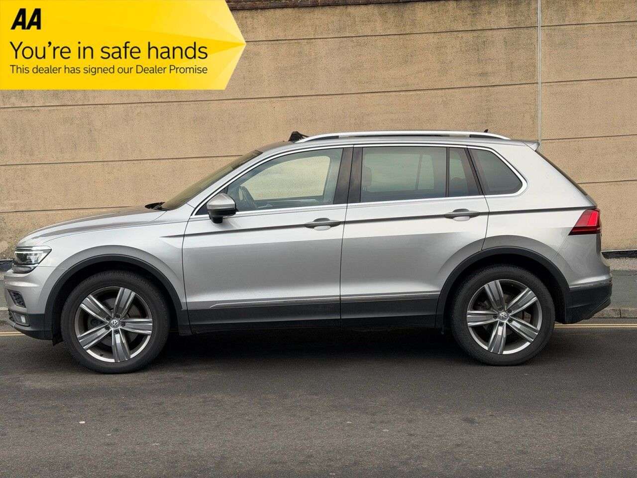 2018 VOLKSWAGEN TIGUAN 2018 VOLKSWAGEN TIGUAN