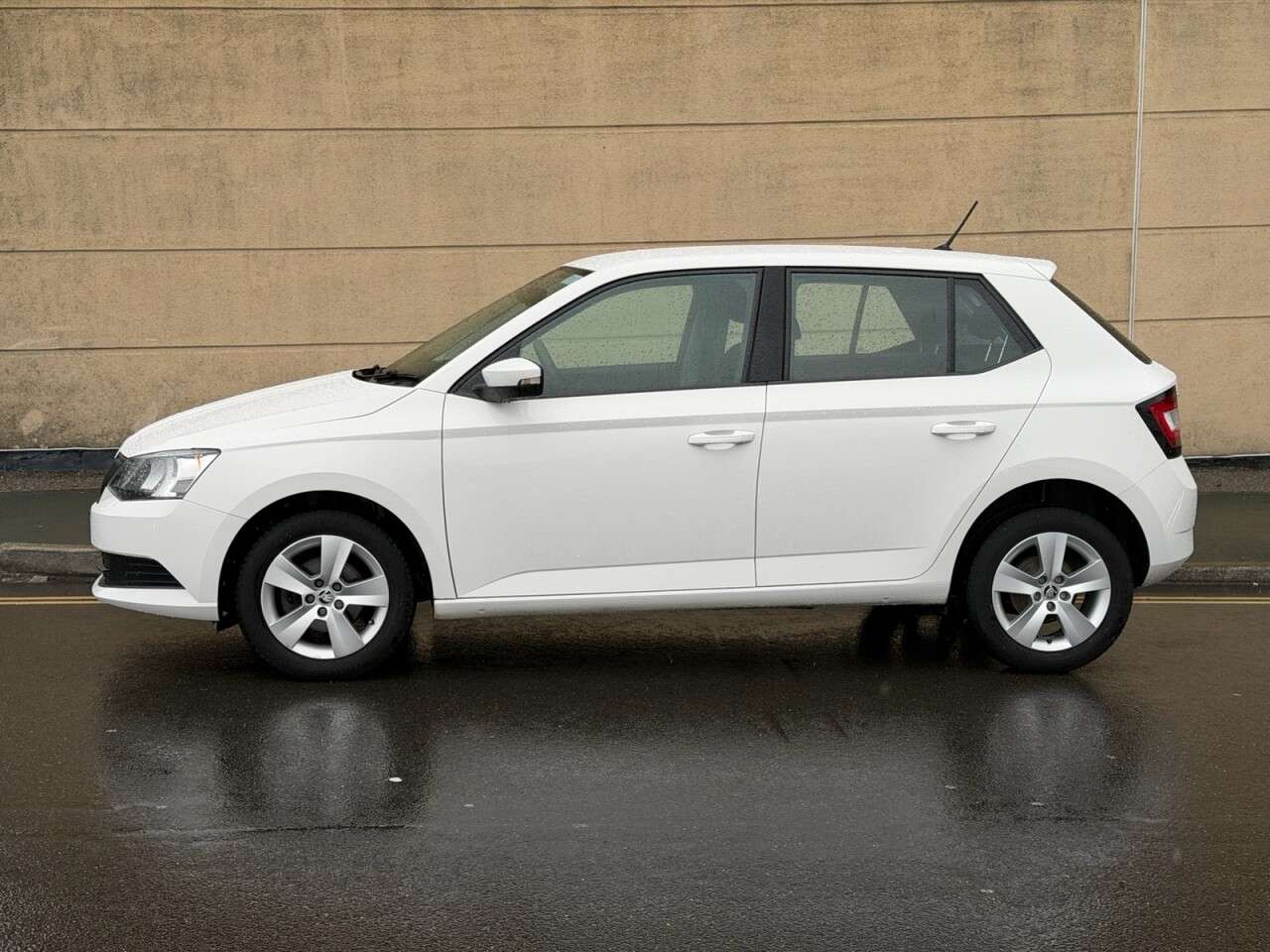 2018 SKODA FABIA 2018 SKODA FABIA