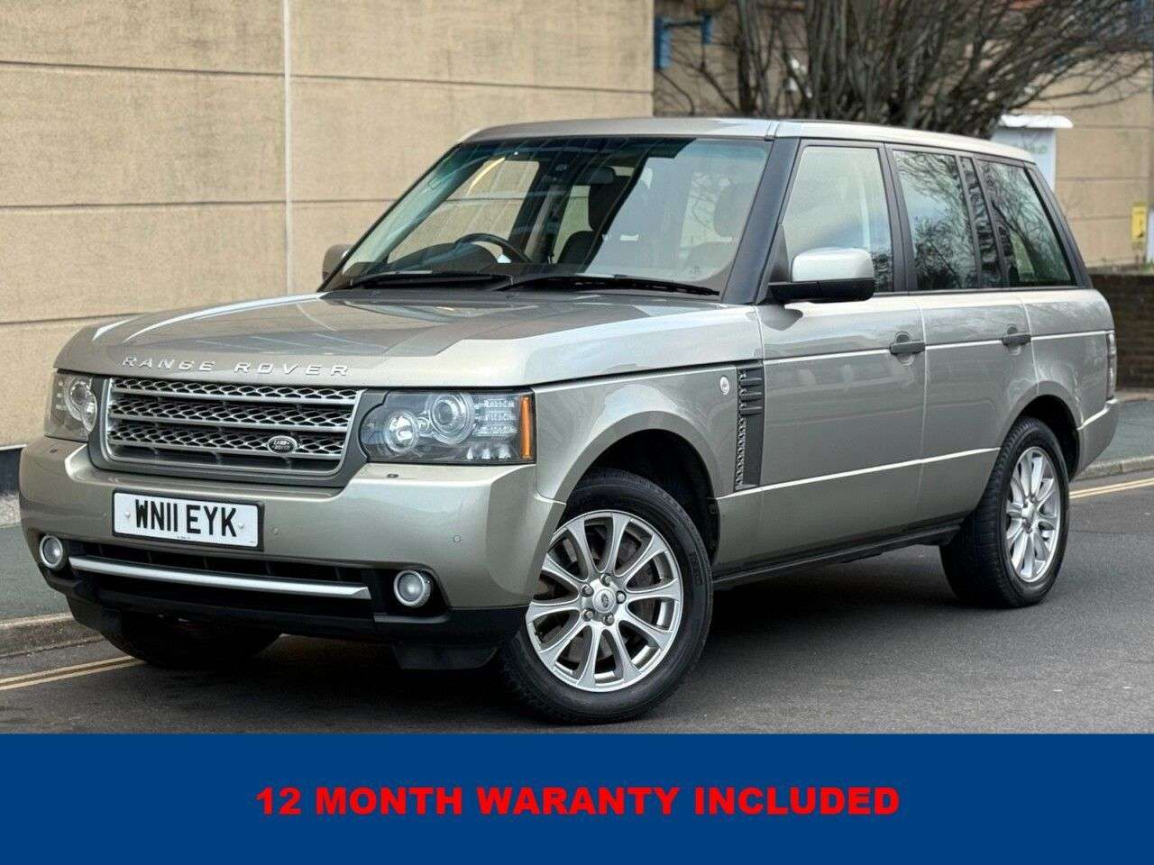 A 2011 LAND ROVER RANGE ROVER 4.4 TD V8 Vogue SUV 5dr Diesel Auto 4WD Euro 5 (313 bhp) A 2011 LAND ROVER RANGE ROVER 4.4 TD V8 Vogue SUV 5dr Diesel Auto 4WD Euro 5 (313 bhp)