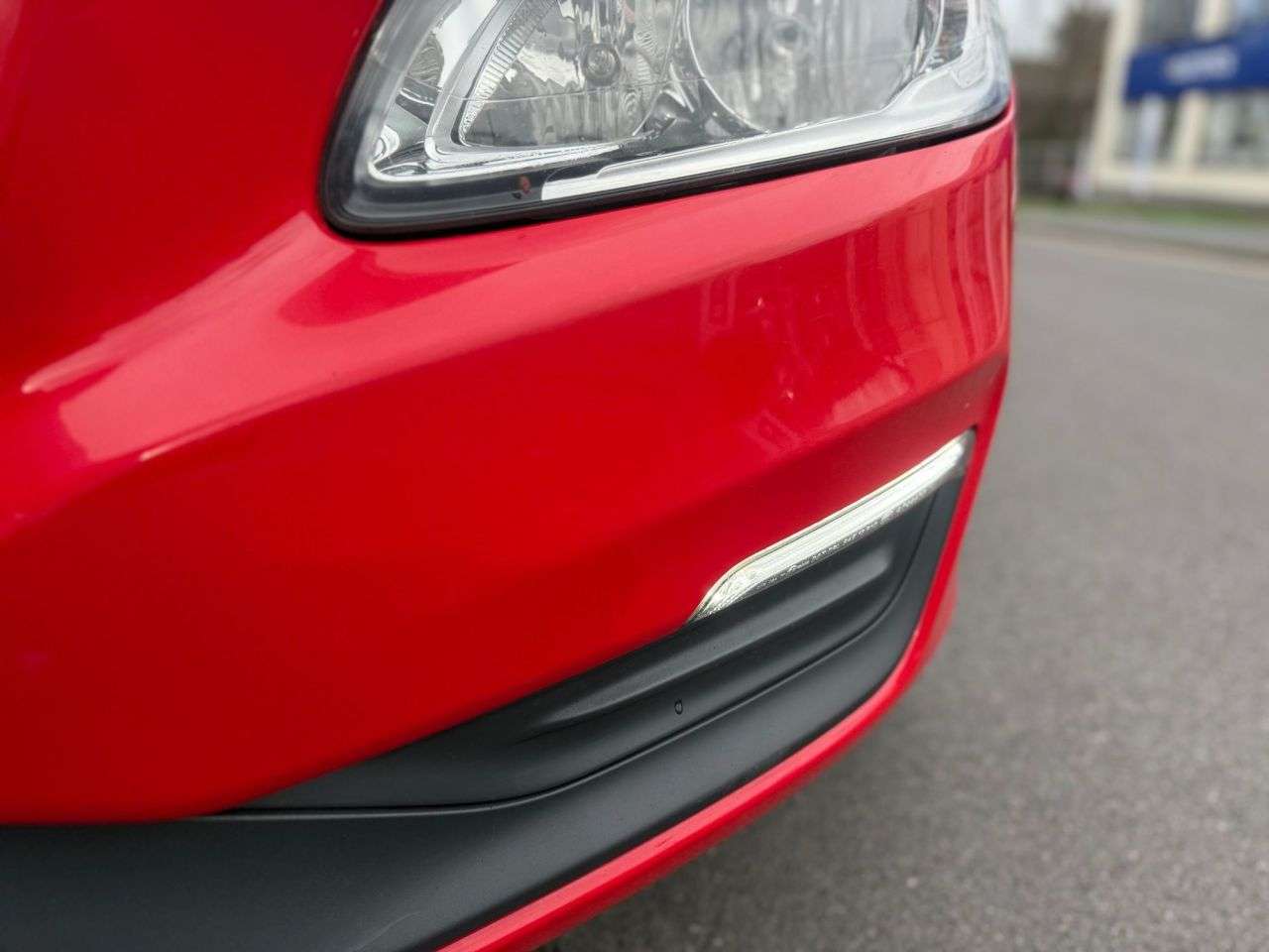 2017 VOLVO V60 2017 VOLVO V60