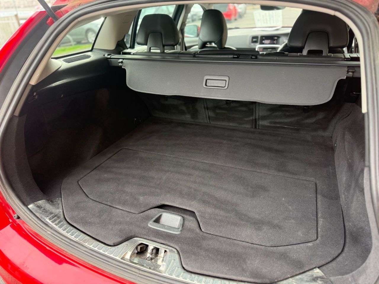 2017 VOLVO V60 2017 VOLVO V60