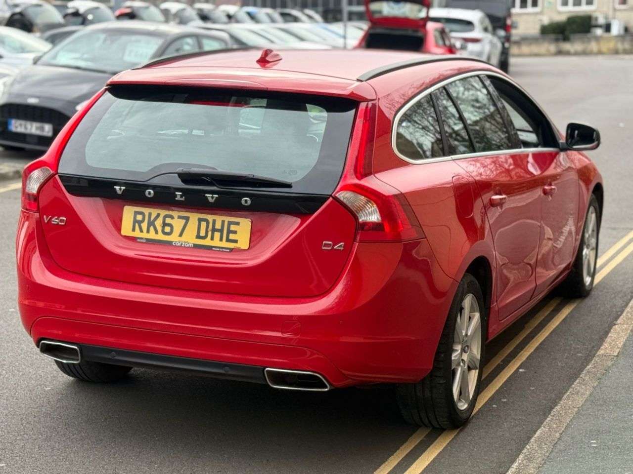 2017 VOLVO V60 2017 VOLVO V60