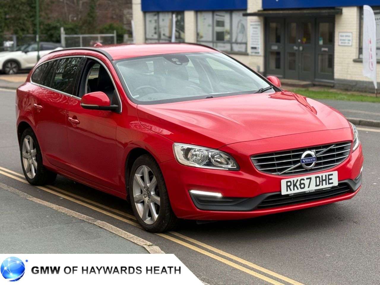 2017 VOLVO V60 2017 VOLVO V60