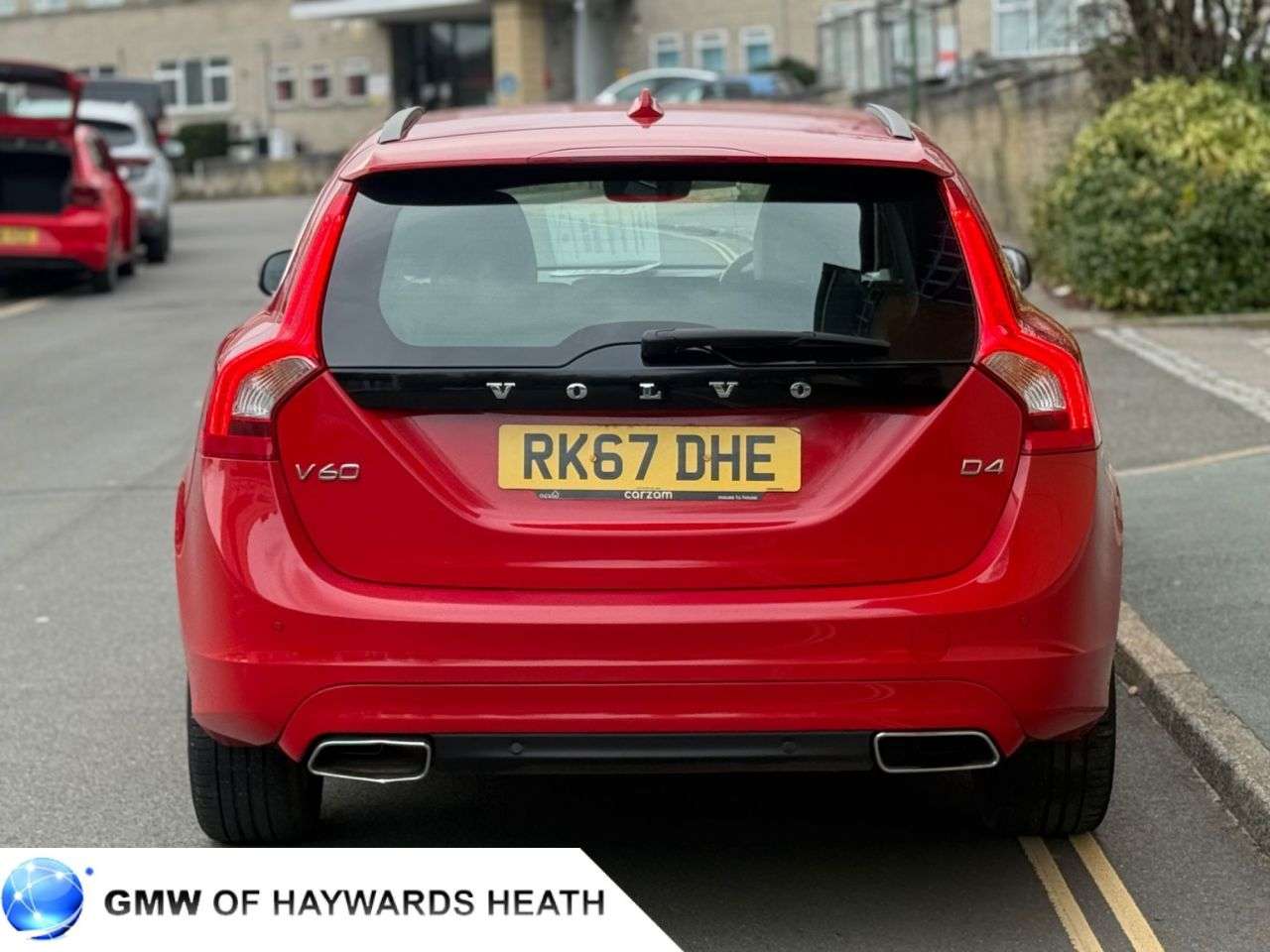 2017 VOLVO V60 2017 VOLVO V60