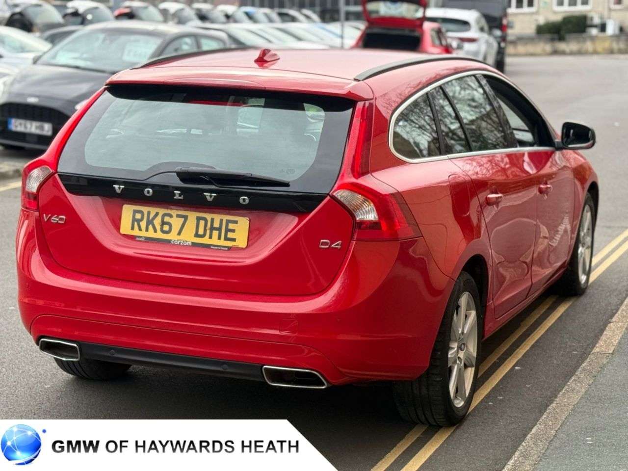 2017 VOLVO V60 2017 VOLVO V60