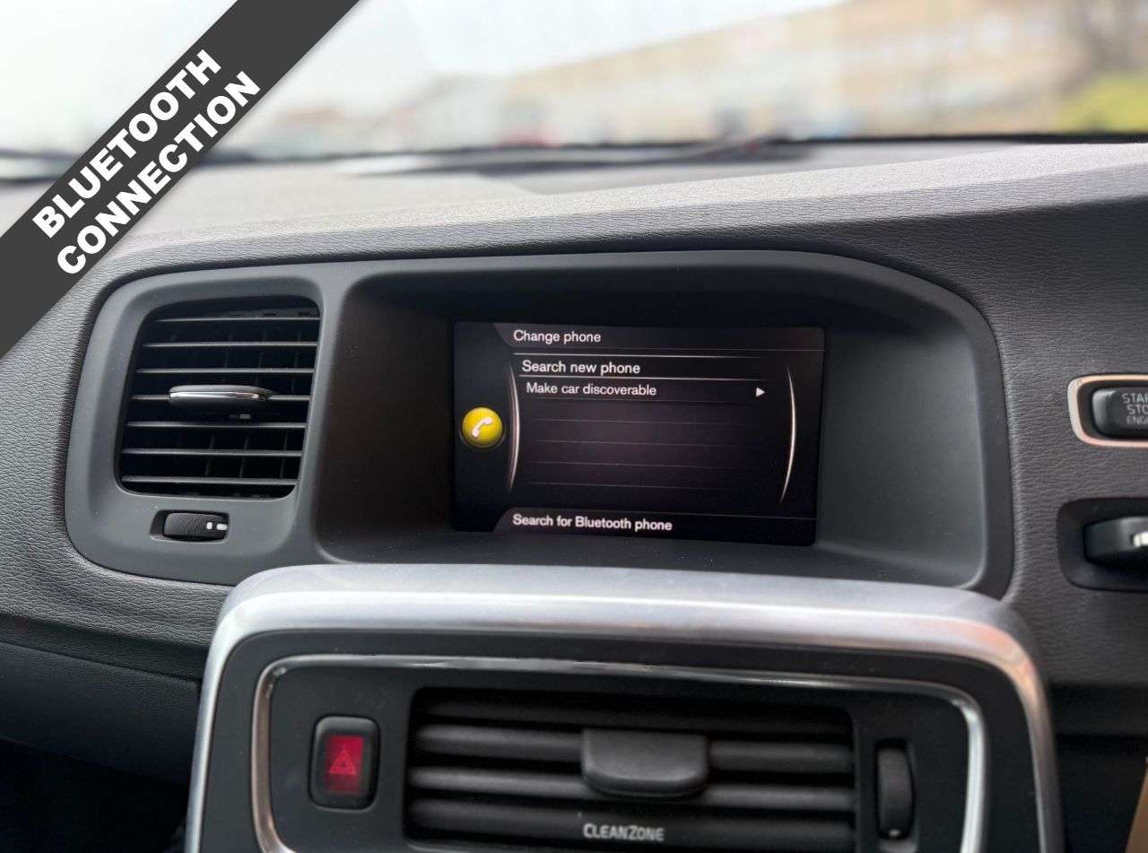 2017 VOLVO V60 2017 VOLVO V60