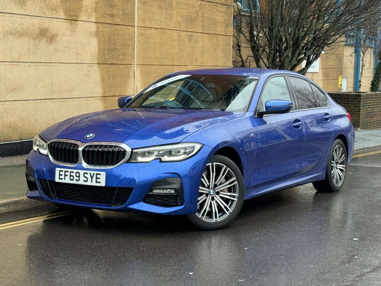 A 2020 BMW 3 SERIES 2.0 330e 12kWh M Sport Saloon 4dr Petrol Plug-in Hybrid Auto Euro 6 (s/s) ( A 2020 BMW 3 SERIES 2.0 330e 12kWh M Sport Saloon 4dr Petrol Plug-in Hybrid Auto Euro 6 (s/s) (