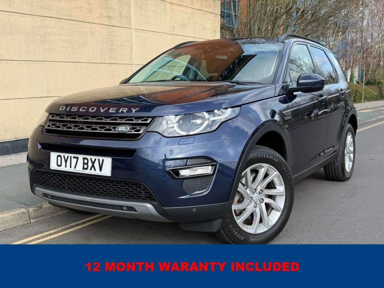 A 2017 LAND ROVER DISCOVERY SPORT 2.0 TD4 SE Tech SUV 5dr Diesel Auto 4WD Euro 6 (s/s) (180 ps) A 2017 LAND ROVER DISCOVERY SPORT 2.0 TD4 SE Tech SUV 5dr Diesel Auto 4WD Euro 6 (s/s) (180 ps)