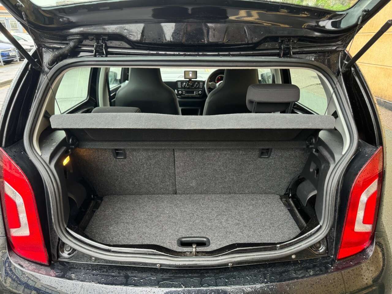 2015 VOLKSWAGEN UP! 2015 VOLKSWAGEN UP!