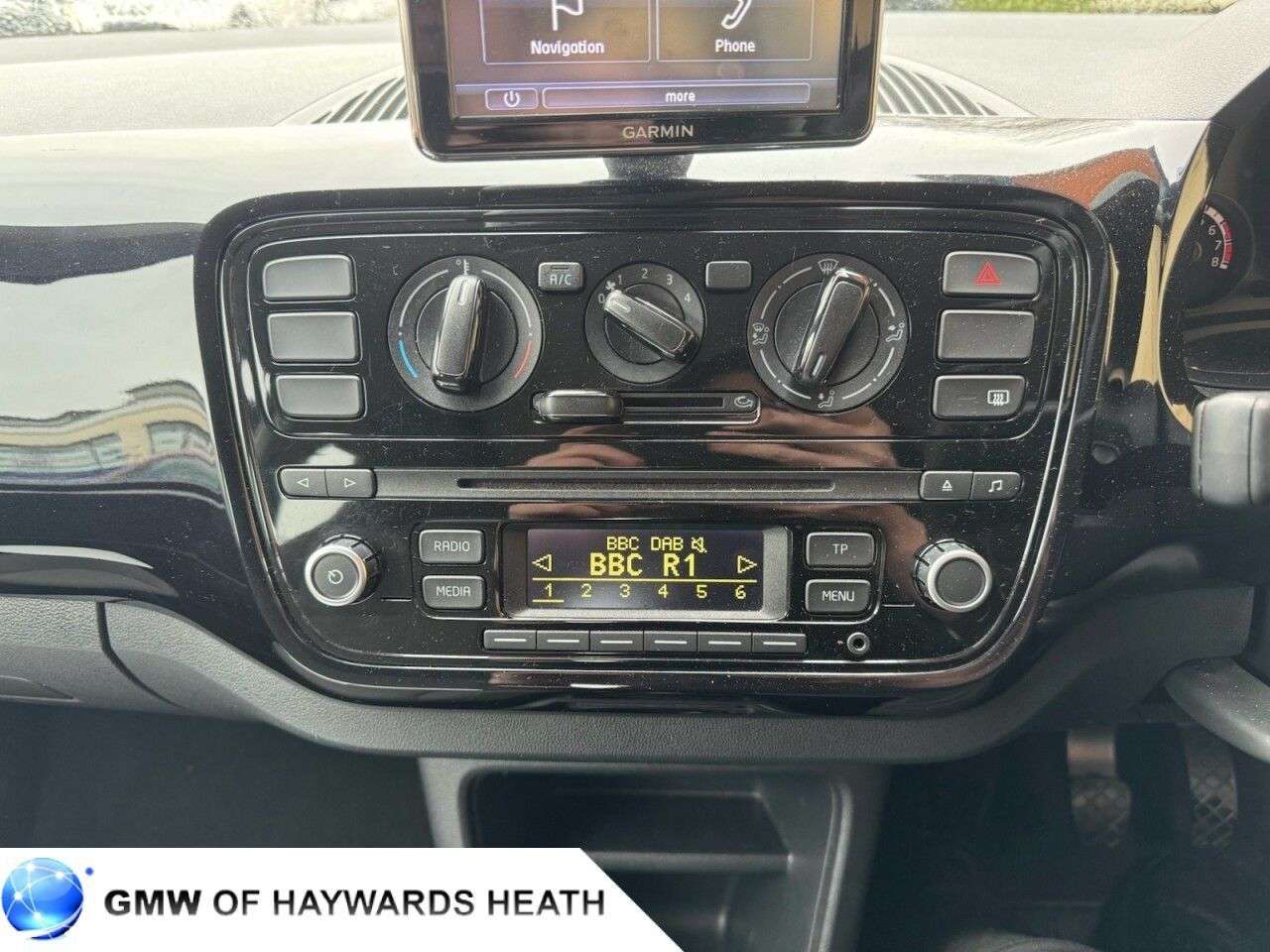 2015 VOLKSWAGEN UP! 2015 VOLKSWAGEN UP!