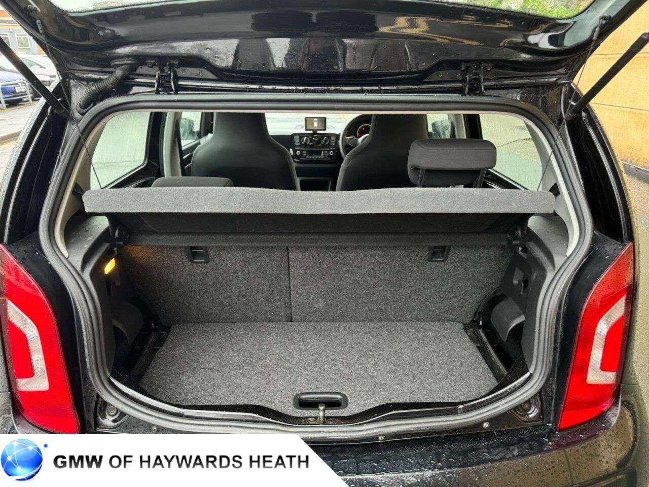 2015 VOLKSWAGEN UP! 2015 VOLKSWAGEN UP!