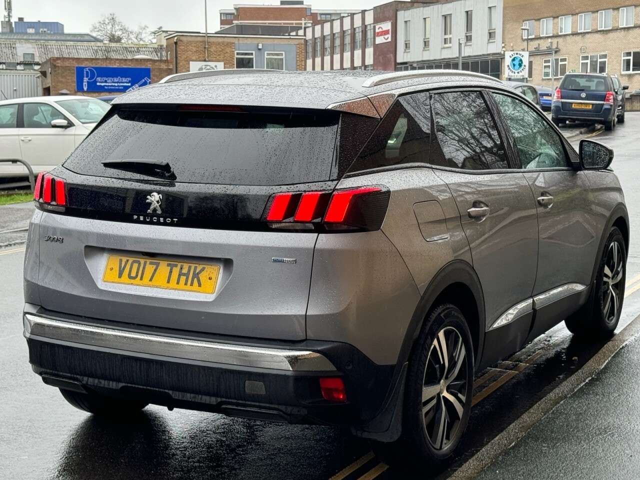 2017 PEUGEOT 3008 2017 PEUGEOT 3008