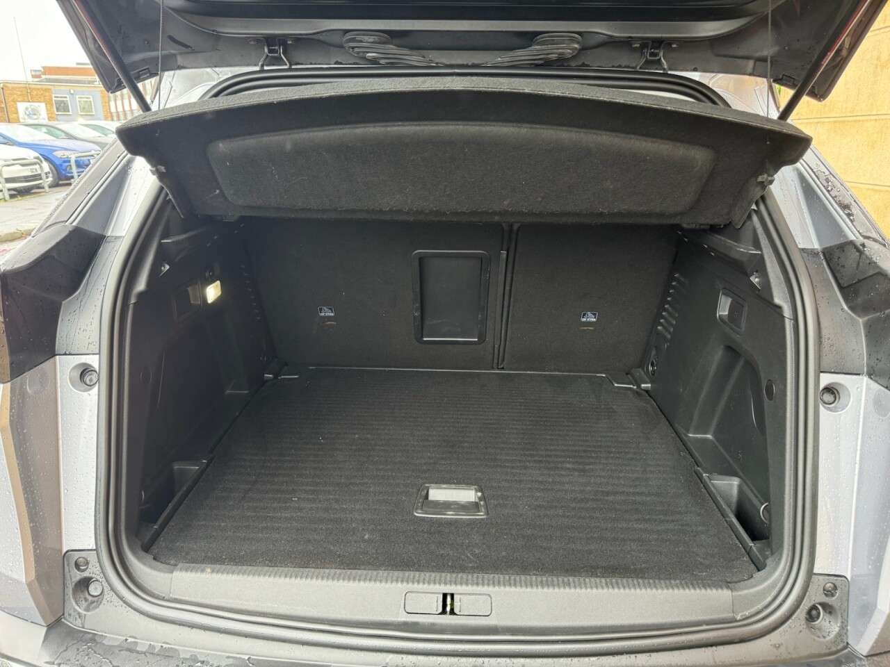 2017 PEUGEOT 3008 2017 PEUGEOT 3008