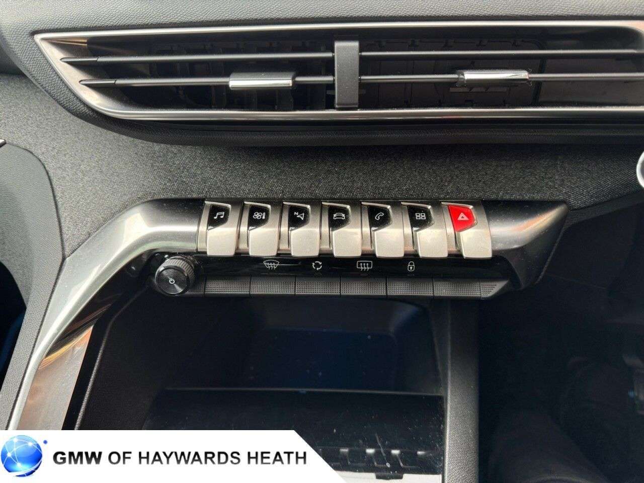 2017 PEUGEOT 3008 2017 PEUGEOT 3008