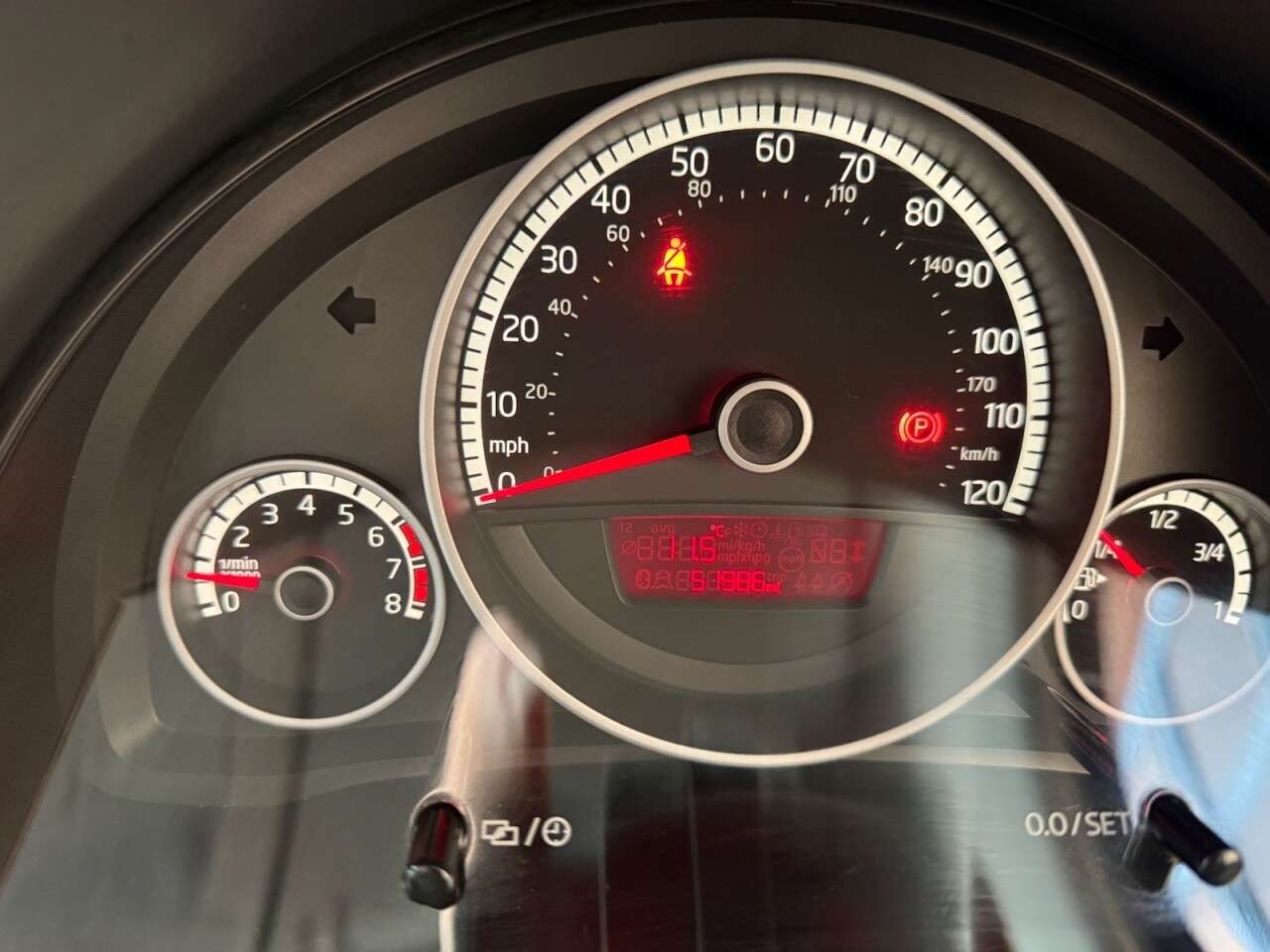 0 VOLKSWAGEN UP! 0 VOLKSWAGEN UP!