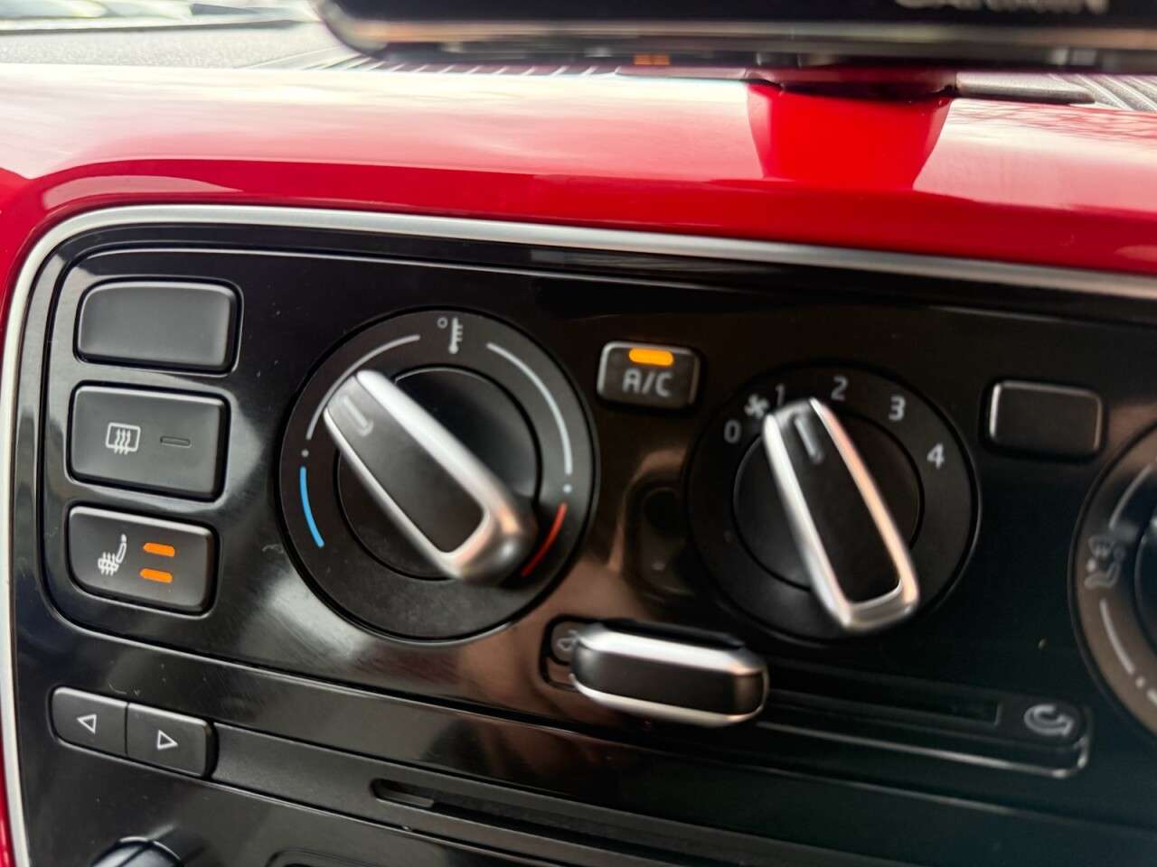 0 VOLKSWAGEN UP! 0 VOLKSWAGEN UP!