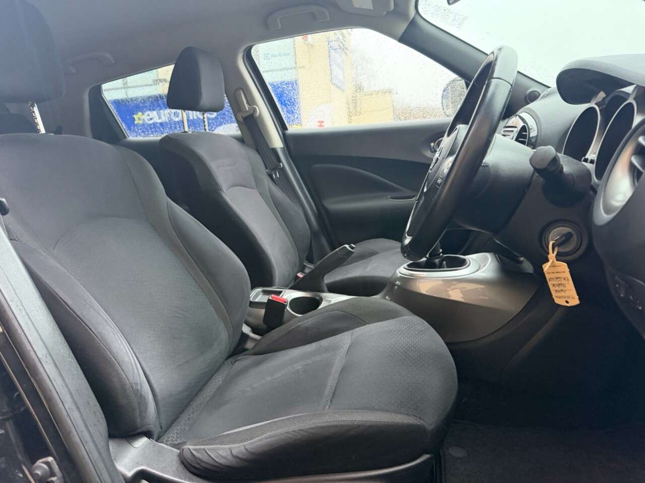 A 2012 NISSAN JUKE 1.6 Acenta Premium SUV 5dr Petrol Manual Euro 5 (s/s) (117 ps) A 2012 NISSAN JUKE 1.6 Acenta Premium SUV 5dr Petrol Manual Euro 5 (s/s) (117 ps)