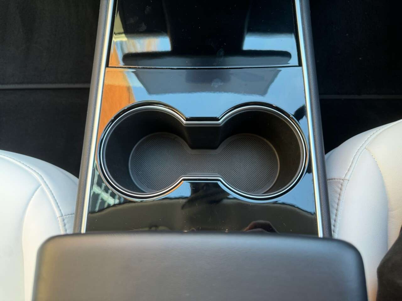 2019 TESLA MODEL 3 2019 TESLA MODEL 3