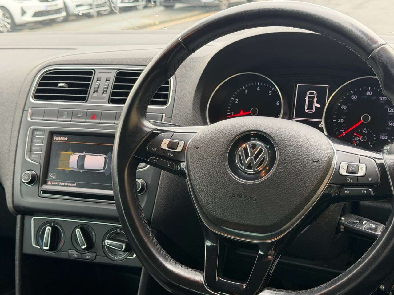 0 VOLKSWAGEN POLO 0 VOLKSWAGEN POLO