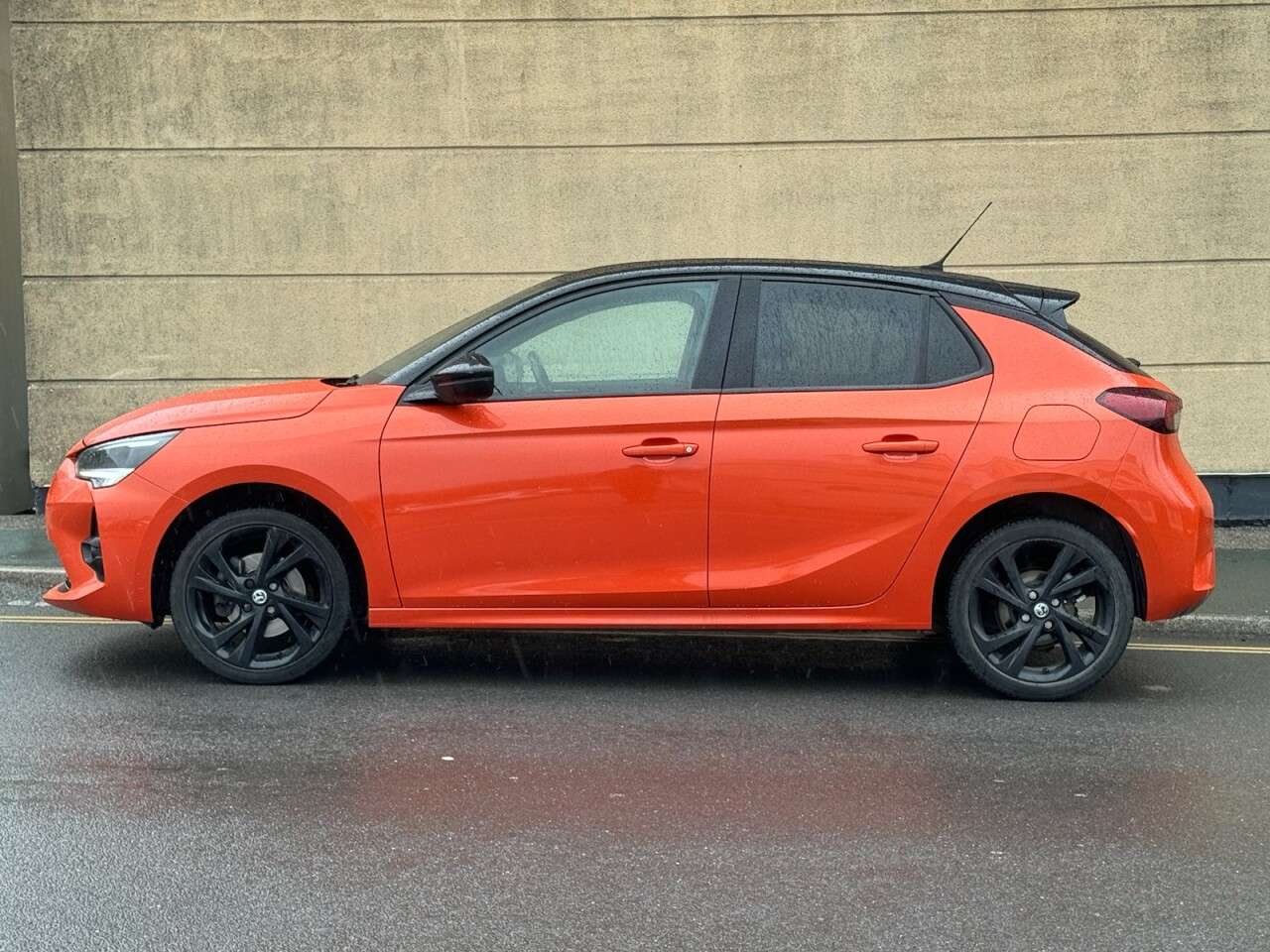 A 2020 VAUXHALL CORSA 1.2 Turbo SRi Premium Hatchback 5dr Petrol Manual Euro 6 (s/s) (100 ps) A 2020 VAUXHALL CORSA 1.2 Turbo SRi Premium Hatchback 5dr Petrol Manual Euro 6 (s/s) (100 ps)