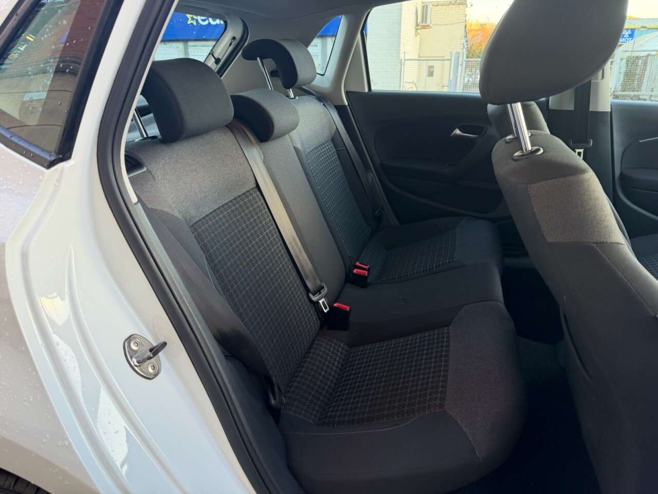 2015 VOLKSWAGEN POLO 2015 VOLKSWAGEN POLO