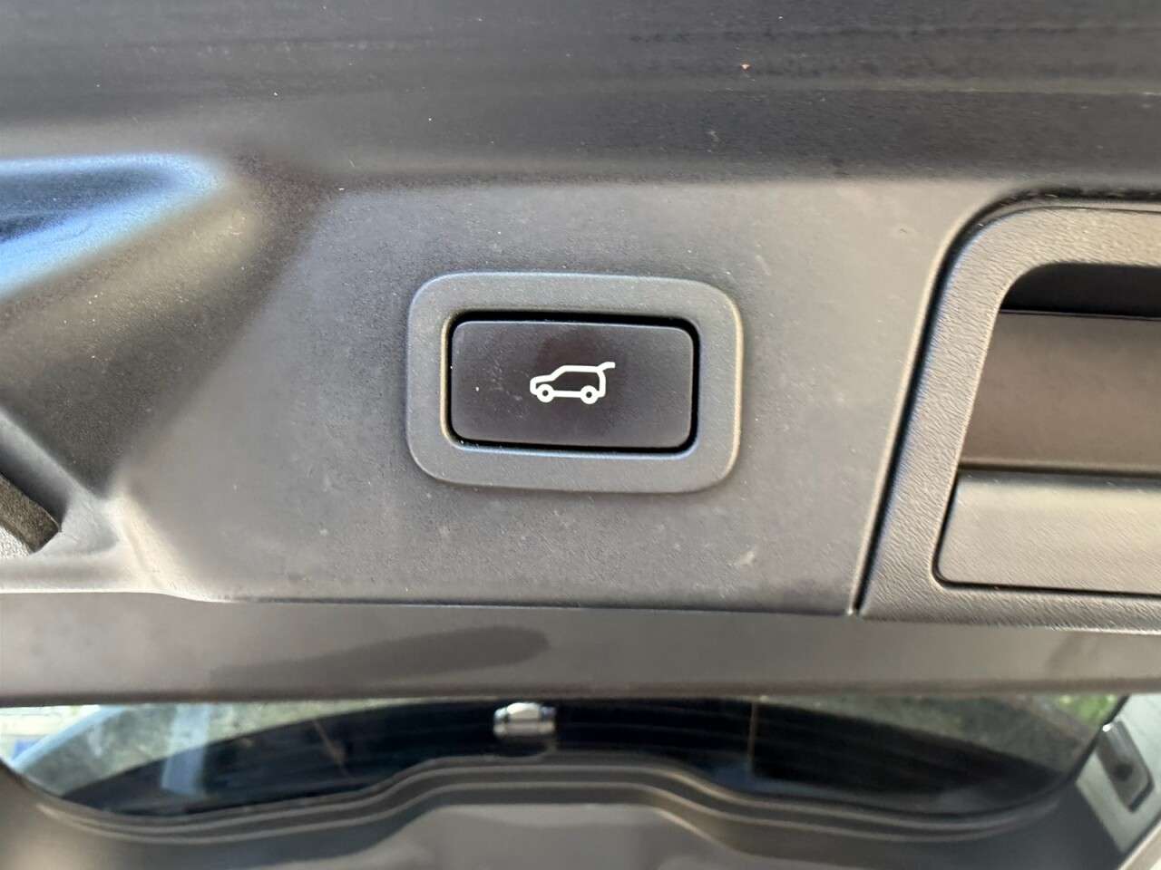 2018 LAND ROVER RANGE ROVER VELAR 2018 LAND ROVER RANGE ROVER VELAR