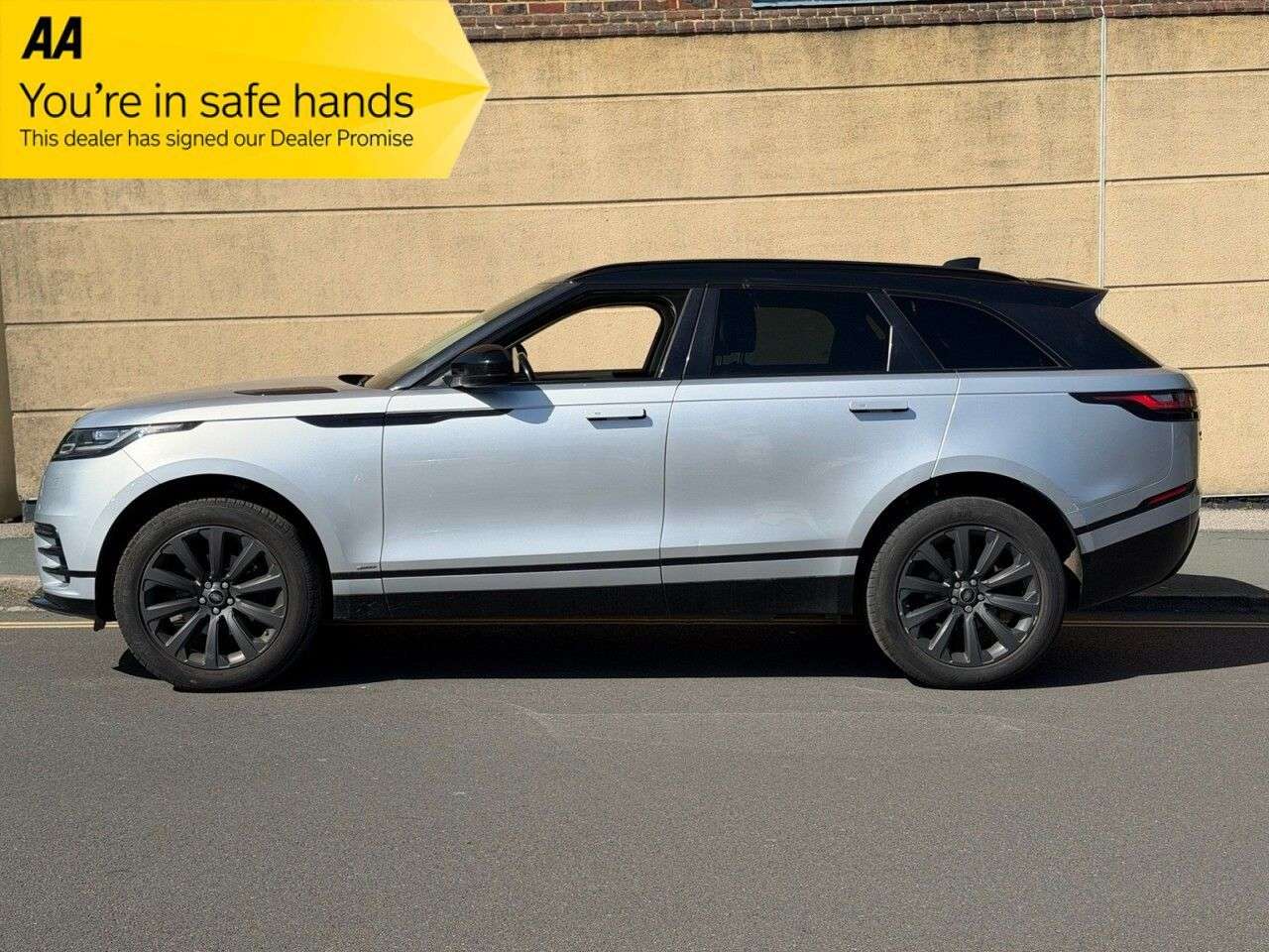 2018 LAND ROVER RANGE ROVER VELAR 2018 LAND ROVER RANGE ROVER VELAR