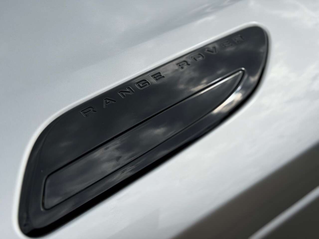 2018 LAND ROVER RANGE ROVER VELAR 2018 LAND ROVER RANGE ROVER VELAR